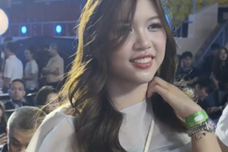 Chân dung chị sinh đôi của Hoa hậu Phương Oanh