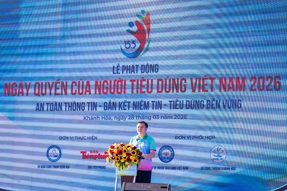 Thứ trưởng Bộ Công Thương Nguyễn Sinh Nhật Tân phát biểu khai mạc &nbsp;Ngày Quyền của Người tiêu dùng Việt Nam năm 2026 tại Nha Trang (Khánh Hòa)