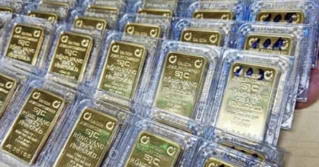 Vì sao giá vàng trong nước cao hơn thế giới tới...