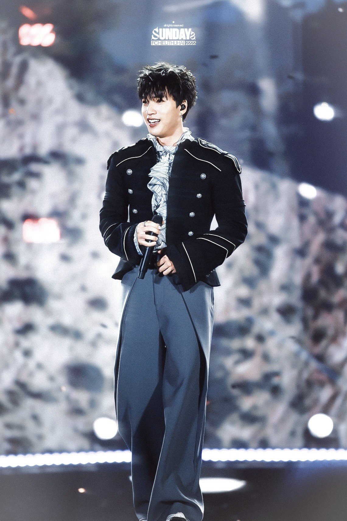 Ê-kíp của nam rapper được khen ngợi nhờ tư duy phối đồ tiến bộ.