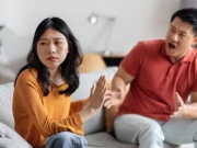 50 tuổi vẫn yêu rồ dại: 6 ngày sống khỏa thân trong rừng chỉ vì cãi nhau với bạn gái