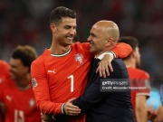 Ronaldo 41 tuổi chạy đua dự World Cup: HLV Bồ Đào Nha ca ngợi, nói về việc CR7 giải nghệ