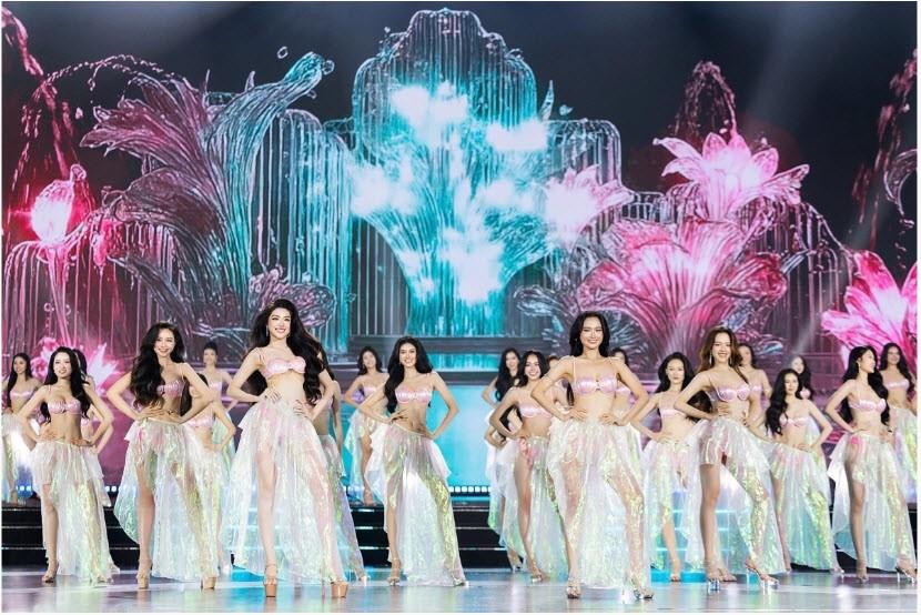 Phan Phương Oanh đăng quang Miss World Vietnam 2025 - 14