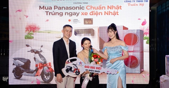 Hàng trăm xe máy điện được Panasonic và đại lý toàn quốc trao tặng khách hàng dịp Tết 2026