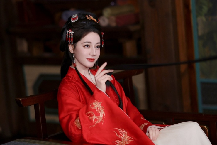 Phim mới của Địch Lệ Nhiệt Ba bị chê.