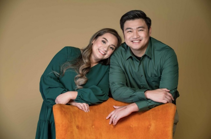 Ảnh sao 31/3: Con gái Kha Ly ra phim trường ở Tiền Giang thăm bố mẹ - 7