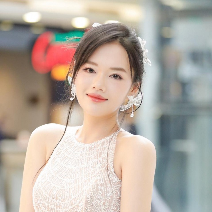 Nữ diễn viên bị ghét nhất trong phim giờ vàng có Phương Oanh là ai? - 5