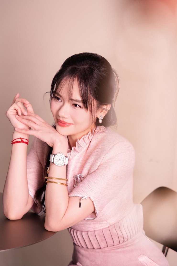 Nữ diễn viên bị ghét nhất trong phim giờ vàng có Phương Oanh là ai? - 8