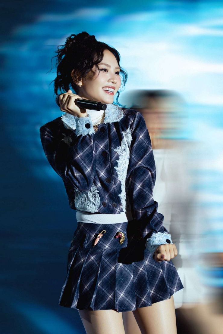 Huỳnh Nguyễn Mai Phương từng ra mắt một số sản phẩm âm nhạc. Ảnh: FVNV