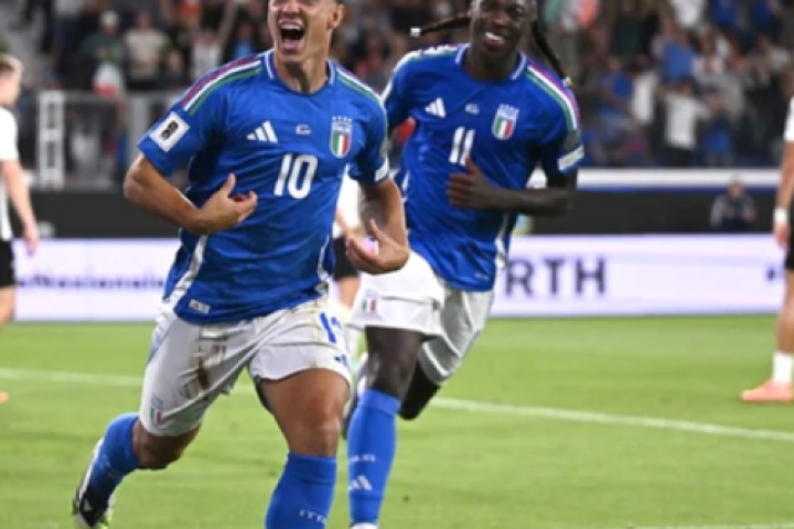 Tuyển Ý vướng nghi án "do thám" trước trận play-off World Cup