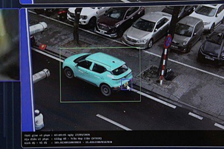 Tài xế lưu ý: Camera AI Hà Nội bắt lỗi dừng đỗ, rời đi vẫn nhận thông báo phạt