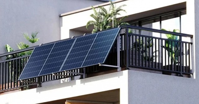 Điện mặt trời “cắm-chạy” bùng nổ, ngành điện Mỹ bắt đầu lo ngại