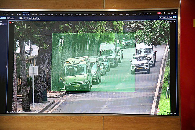 Trước tình trạng dừng, đỗ sai quy định diễn ra phổ biến, Camera AI Hà Nội được tăng cường khai thác để giám sát, xử lý vi phạm, chấm dứt tình trạng 'né' lực lượng chức năng.
