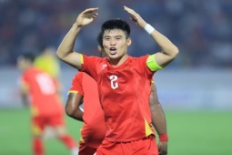 Rực lửa Việt Nam - Malaysia: Thủ quân Duy Mạnh lập công, sân Thiên Trường vỡ òa