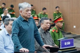 Cựu quyền Cục trưởng Trần Tố Nghị khai về 10 tỷ đồng "đặt trước cửa nhà"