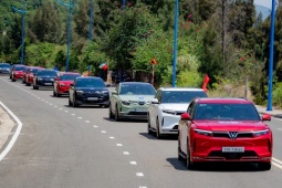 Vingroup gia hạn chương trình hỗ trợ khẩn cấp khách hàng chuyển đổi xe xăng sang xe điện tới 30/4/2026