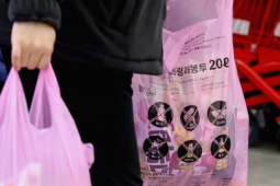 Cơn khát túi đựng rác tại Hàn Quốc do xung đột Trung Đông