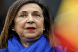 Tây Ban Nha đóng không phận với máy bay Mỹ đánh Iran, Anh không muốn sa lầy