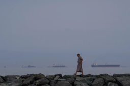 Yêu cầu đàm phán mới trị giá hàng tỉ USD của Iran