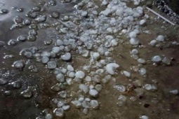 Đêm nay có thể xuất hiện mưa đá, dông lốc, người dân cần chuẩn bị gì giảm thiểu thiệt hại?