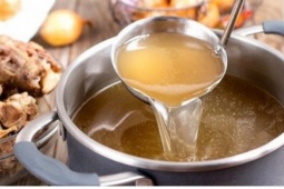 Ngỡ ngàng trước lợi ích thực sự của nước hầm xương mang lại cho cơ thể