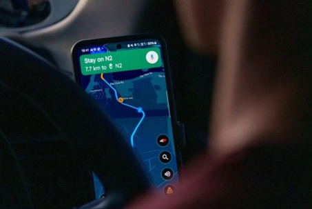 Tài xế xe điện sắp “nhàn tênh” với Google Maps mới