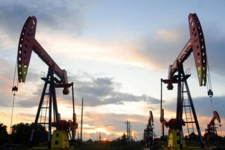 Giá dầu hôm nay 31/3: Tăng, giảm trái chiều