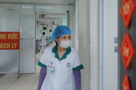 Hà Nội ghi nhận 17 ca COVID-19 trong 1 tuần, theo dõi biến thể "ve sầu" BA.3.2