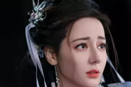 Tình thế tuyệt vọng của Địch Lệ Nhiệt Ba