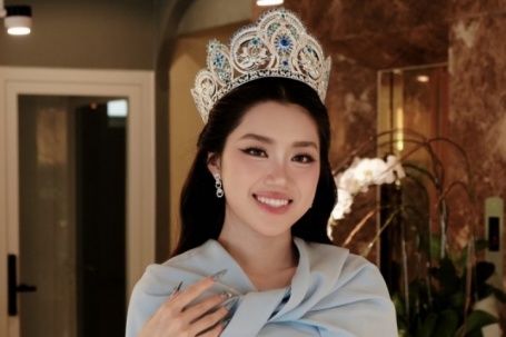 Hoa hậu Phương Oanh: 'Chị gái sinh đôi là tri kỷ của tôi'