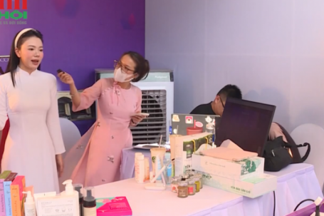 Từ 1/7, người livestream bán hàng cần làm gì để không vi phạm pháp luật