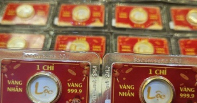 Cuối ngày 31-3, giá vàng nhẫn trơn giảm nhanh