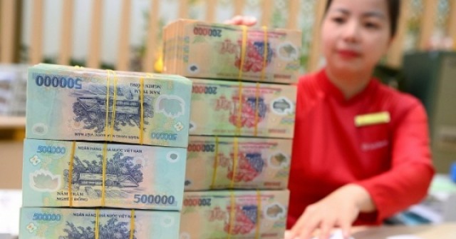 Lãi suất liên ngân hàng lên 12%
