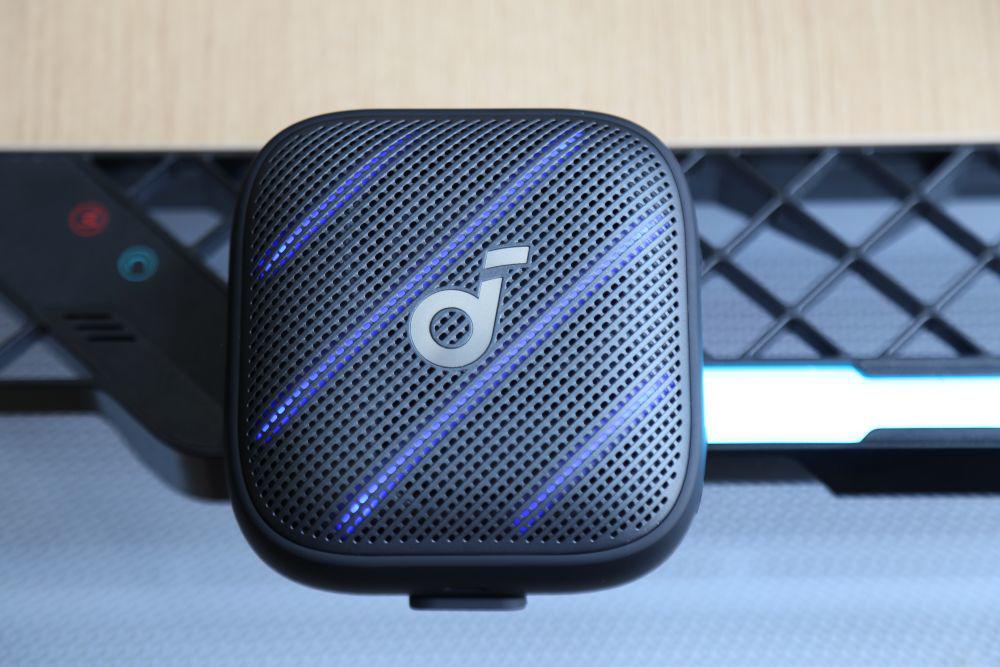 Soundcore Boom Go 3i.