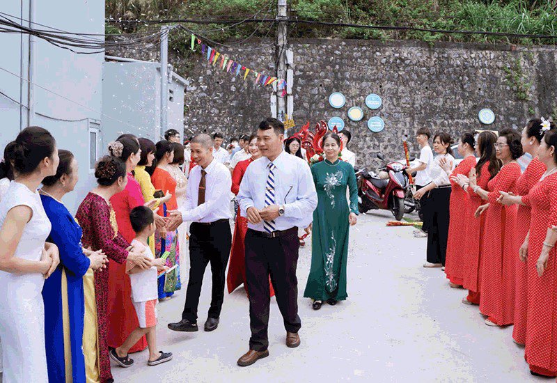 Đám cưới vắng cô dâu, chú rể ở Quảng Ninh, hai họ tự 'trao dâu, nhận rể' - 5