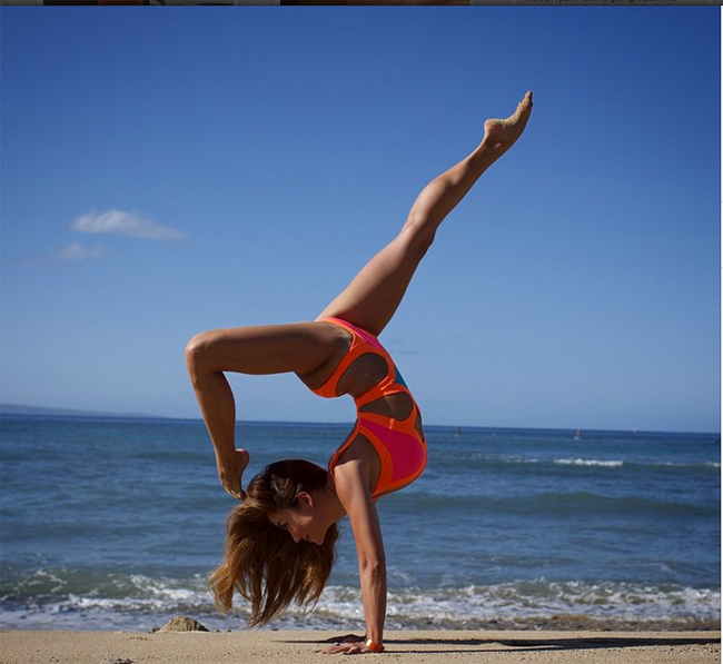 "Nín thở" ngắm thân hình gợi cảm của mỹ nhân yoga - 23