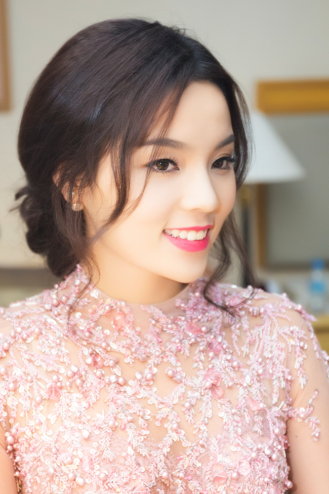 Cái tên Nguyễn Cao Kỳ Duyên bắt đầu &#34;nóng&#34; sau khi nhận được danh hiệu Hoa hậu Việt Nam 2014