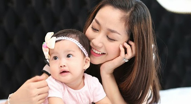 Ốc Thanh Vân được mệnh danh &#34;bà mẹ bỉm sữa&#34; của showbiz Việt.