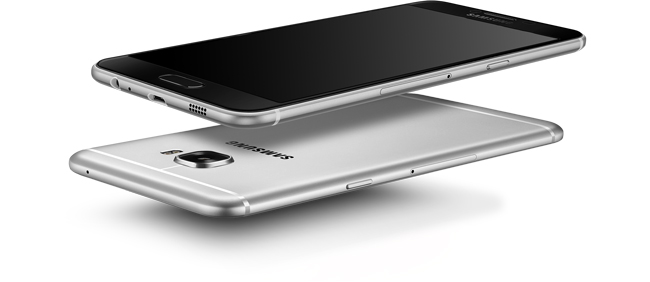 Samsung Galaxy C5 được trang bị màn hình 5,2 inch công nghệ Super AMOLED với độ phân giải Full HD &#40;1080p&#41;