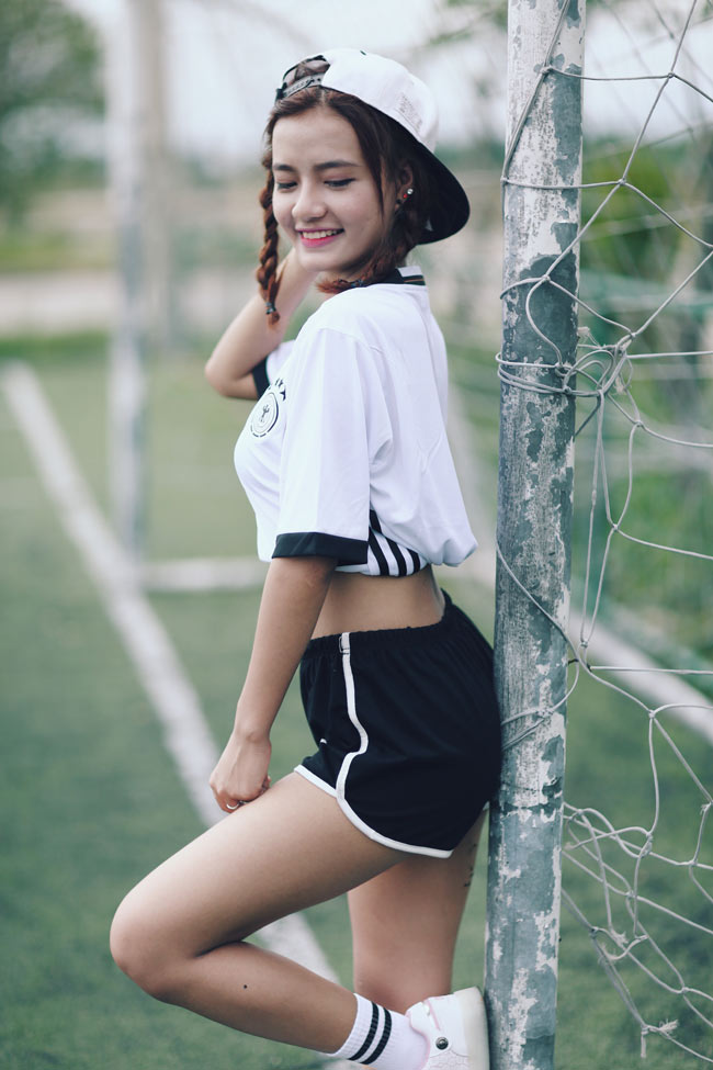 Đây được coi là bộ ảnh chào mừng Euro 2016 của Võ Ê Vo&nbsp;- giải bóng đá cô nàng 9X chờ đón từ lâu.&nbsp;