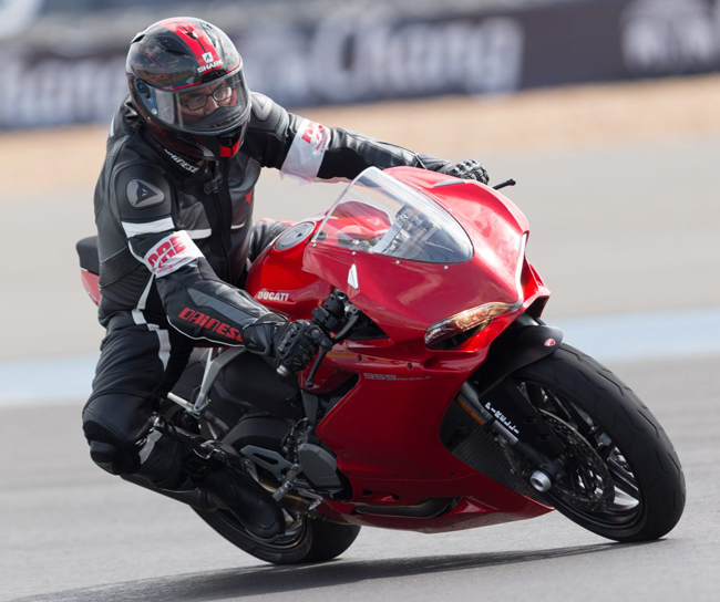 Đây được xem là phiên bản thay thế chiếc 899 Panigale với thiết kế cải tiến, động cơ nâng cấp, và nhiều tính năng mới.