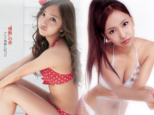 10 khung hình bikini nuột mê người của mỹ nhân Nhật 