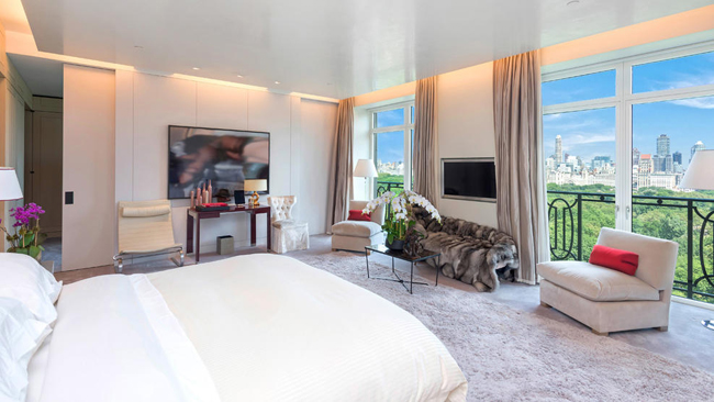 Căn penthouse có 3 phòng ngủ lớn, một phòng làm việc có thể chuyển thành phòng ngủ thứ 4 nếu cần thiết.