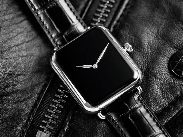 Đồng hồ Thụy Sỹ giá hơn 600 triệu đồng mang bóng hình Apple Watch