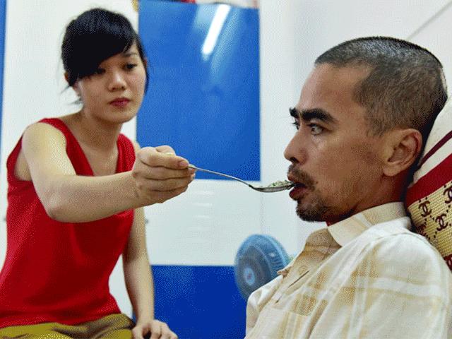 Chân dung người vợ tảo tần bị đồn ôm con bỏ đi của diễn viên Nguyễn Hoàng