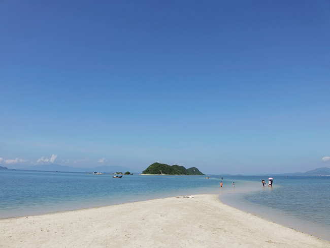Bãi biển Điệp Sơn đẹp nên thơ