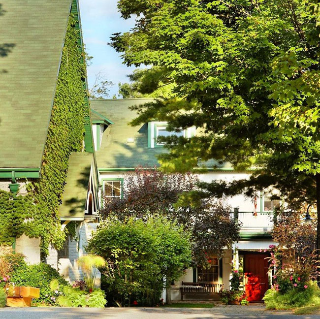 6. Lakefield là&nbsp;trường nội trú danh tiếng bậc nhất Canada với mức học phí 1.07 tỉ đồng/năm. 3 cựu học sinh nổi tiếng của trường là Hoàng tử&nbsp;Andrew, công tước xứ York và Vua&nbsp;Felipe VI đất nước Tây Ban Nha.