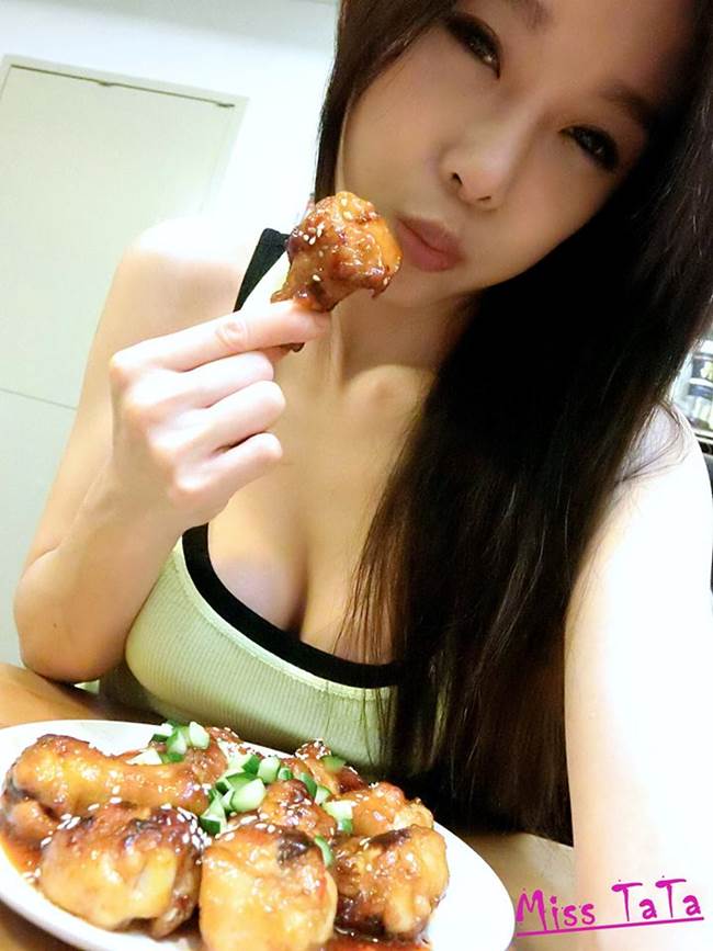 Hot girl Tata rất thích nấu ăn và thường xuyên khoe các món ăn của mình trên mạng xã hội.&nbsp;