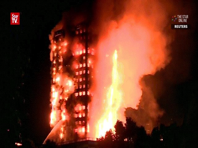 Kinh hoàng lửa khổng lồ “nuốt trọn” tòa nhà 24 tầng ở Anh