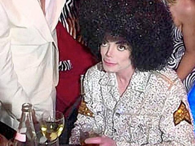Dấu hỏi lớn quanh cái chết bí ẩn của ”ông hoàng nhạc Pop” Michael Jackson
